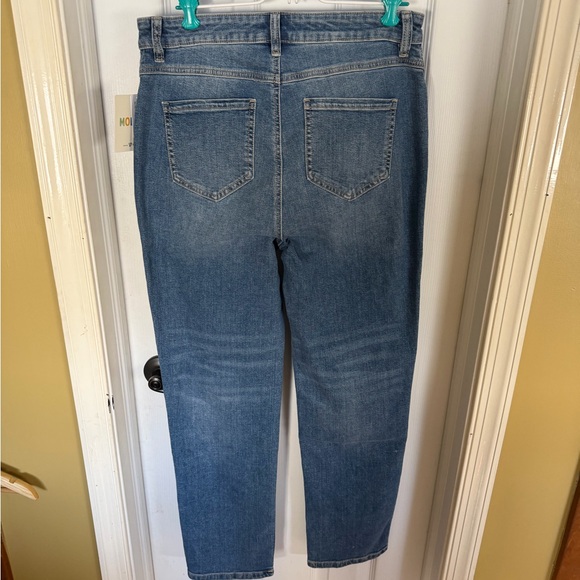 Women's Barrel Cut Jeans - Picture 2 of 5